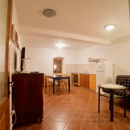 Apartman Naranca 아파트