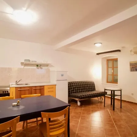Apartman Naranca 아파트