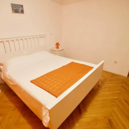 Apartman Naranca 아파트