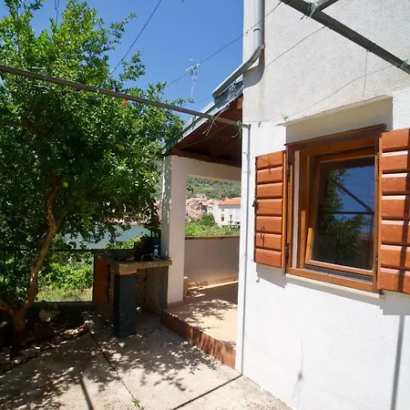아파트 Apartman Naranca 코미자